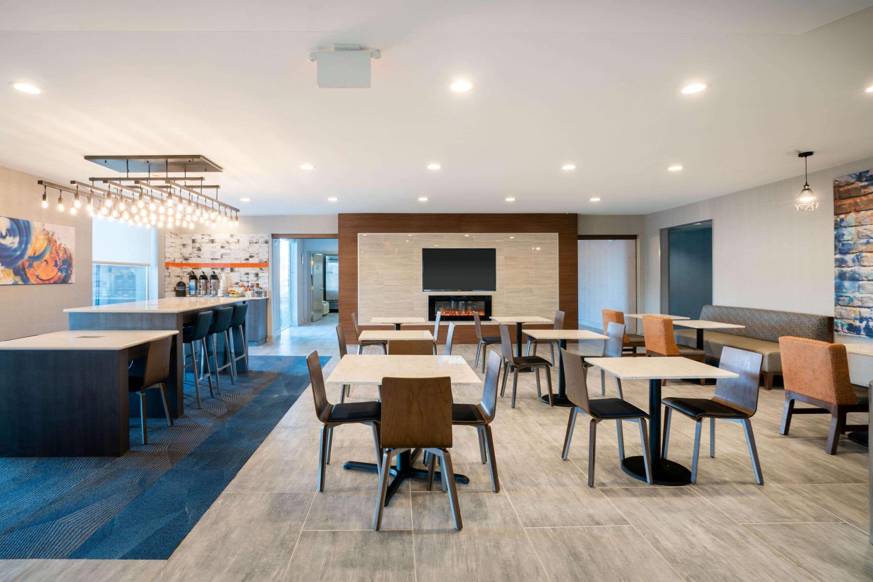 La Quinta By Wyndham Montgomery Buitenkant foto