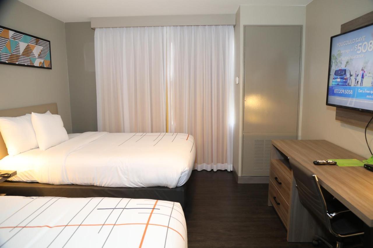 La Quinta By Wyndham Montgomery Buitenkant foto